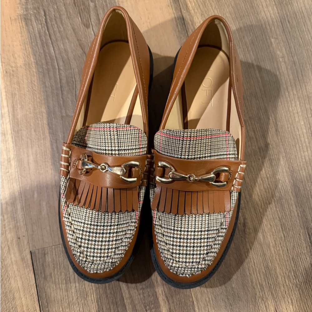 NWOT Houndstooth Loafers with Fringe Detail